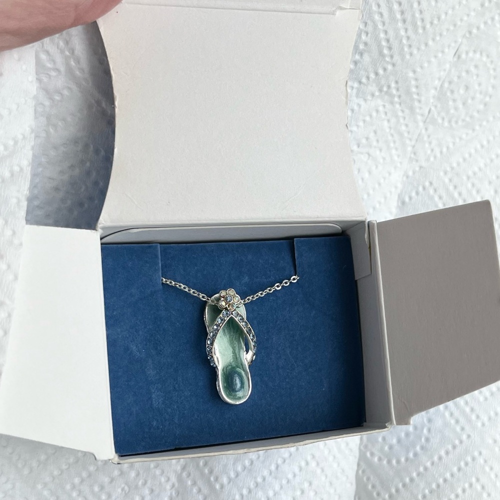Avon SP flip flop sandal rhinestone pendant and chain jewelry